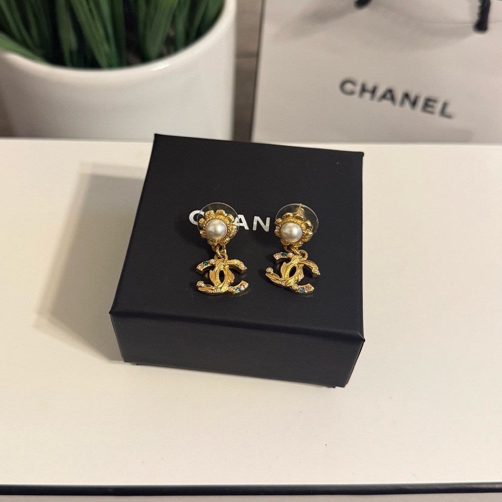 CHANEL Gold CC Faux Pearl Crystals Dangle Earrings